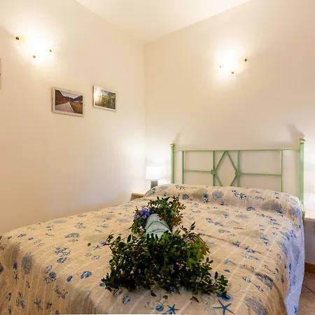 Rose By Interhome * Civezza