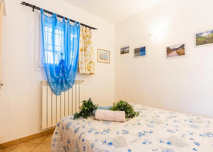 Rose By Interhome * Civezza