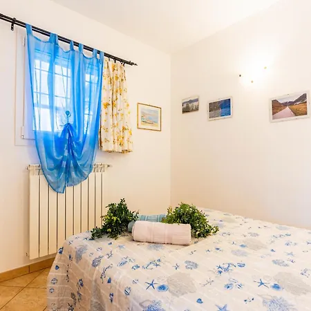 Rose By Interhome * Civezza